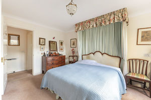 Photo 16- click for photo gallery